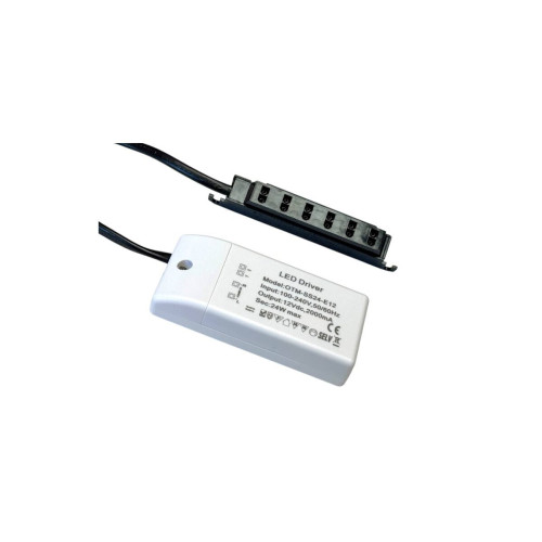 Barošanas bloks ar 6-vietīgu sadalītāju 