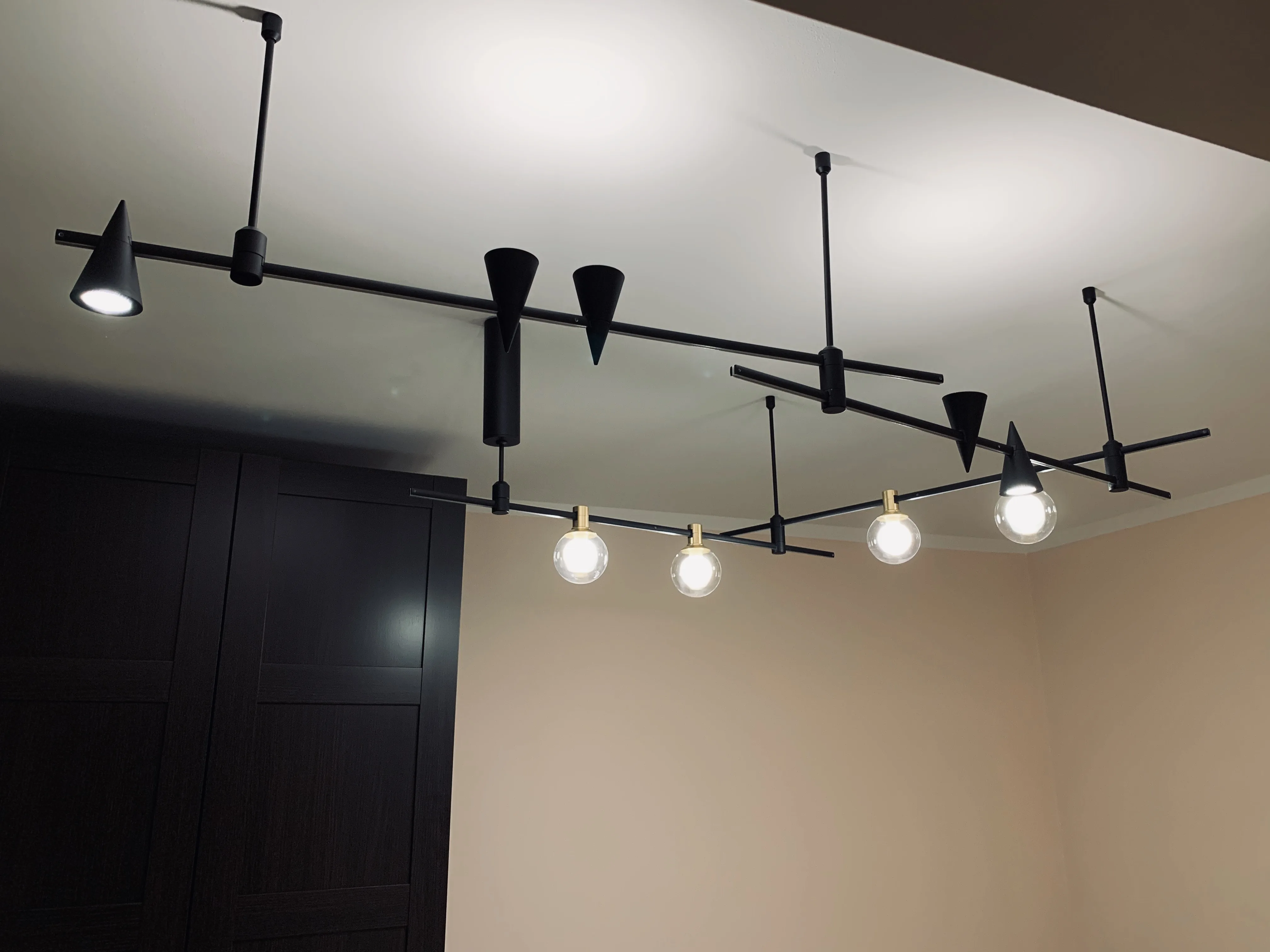 Dzīvoklis Juglā, Ciemupes ielā — 6