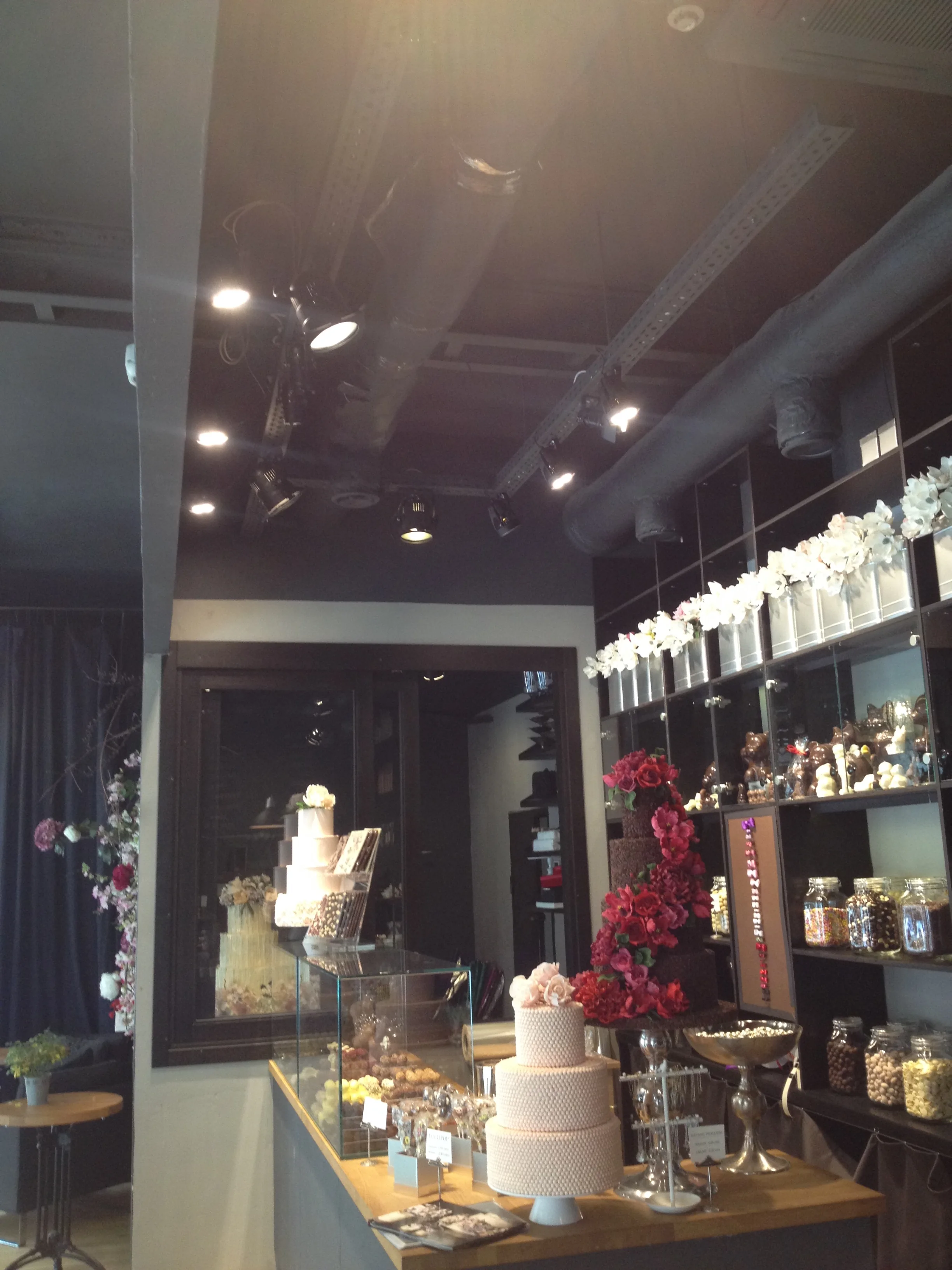 Emīla Gustava Šokolāde – veikals t/c Alfa — 11